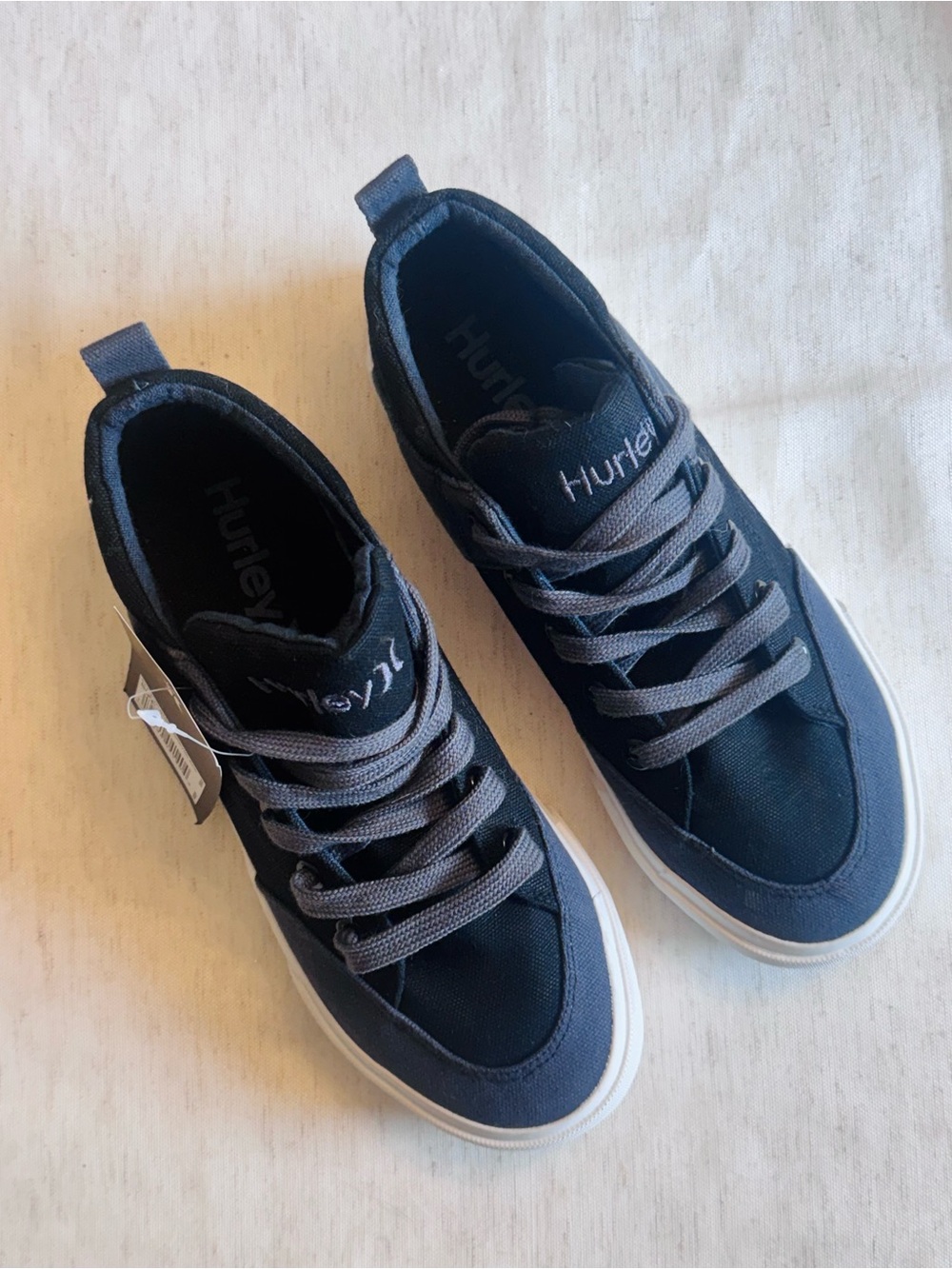 Hurley Black and Gray Kids Low-Top “Roddy” Canvas Sneaker with White Sole - Picture 3 of 6